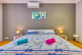 Sailor Apartments